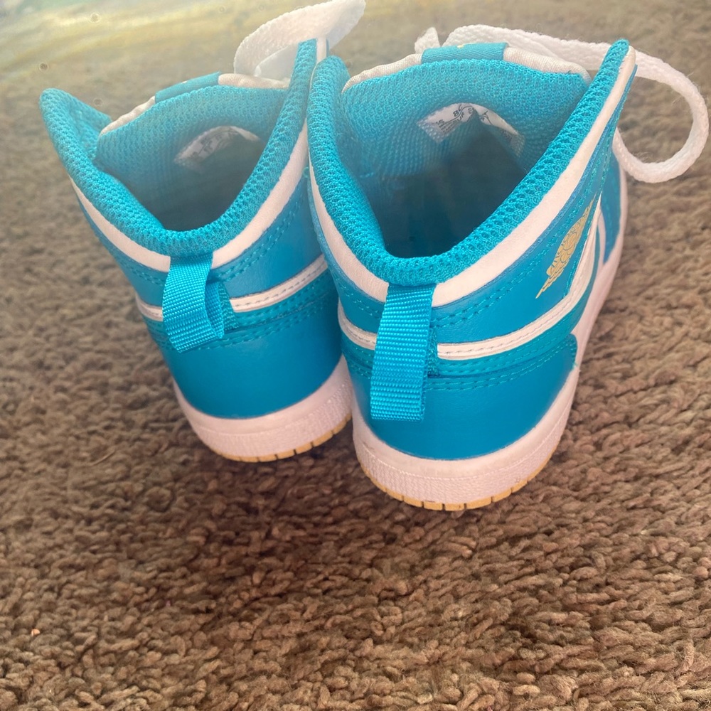 Toddler Jordan 1 Mid size 8c  color AQUATONE/CELESTIAL GOLD/WHITE